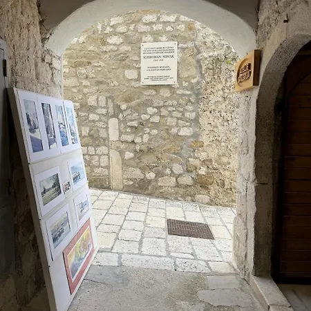 게스트하우스 Old Town 라브