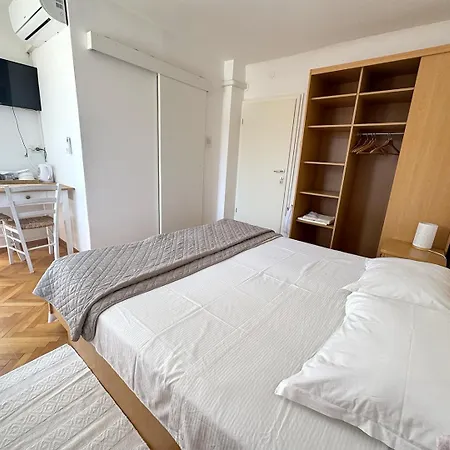 Old Town Pensionat 3*