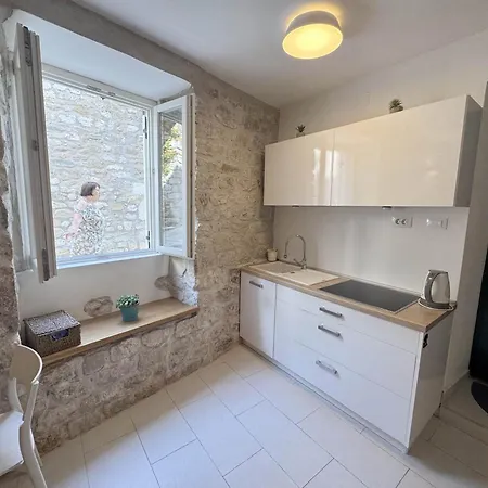 Pensión & Old Town Rab Town