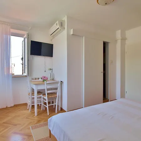 And Old Town Guest house